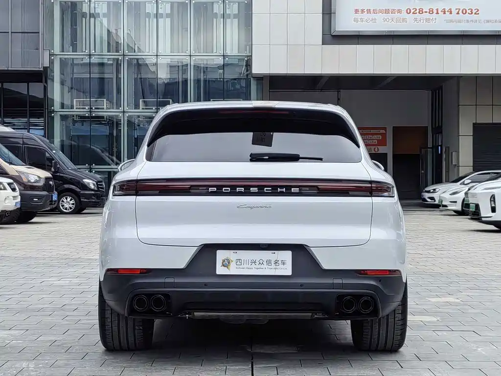 Porsche Cayenne — миниатюра 6