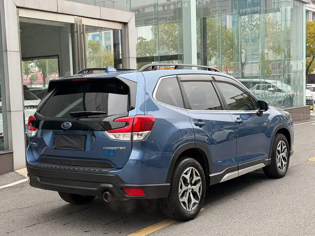 SUBARU FORESTER