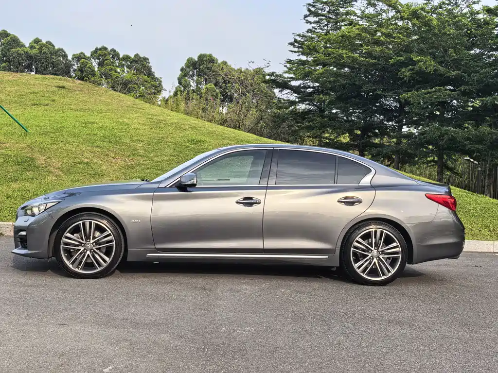 Infiniti Q50L 2015 2.0T Luxury Sport