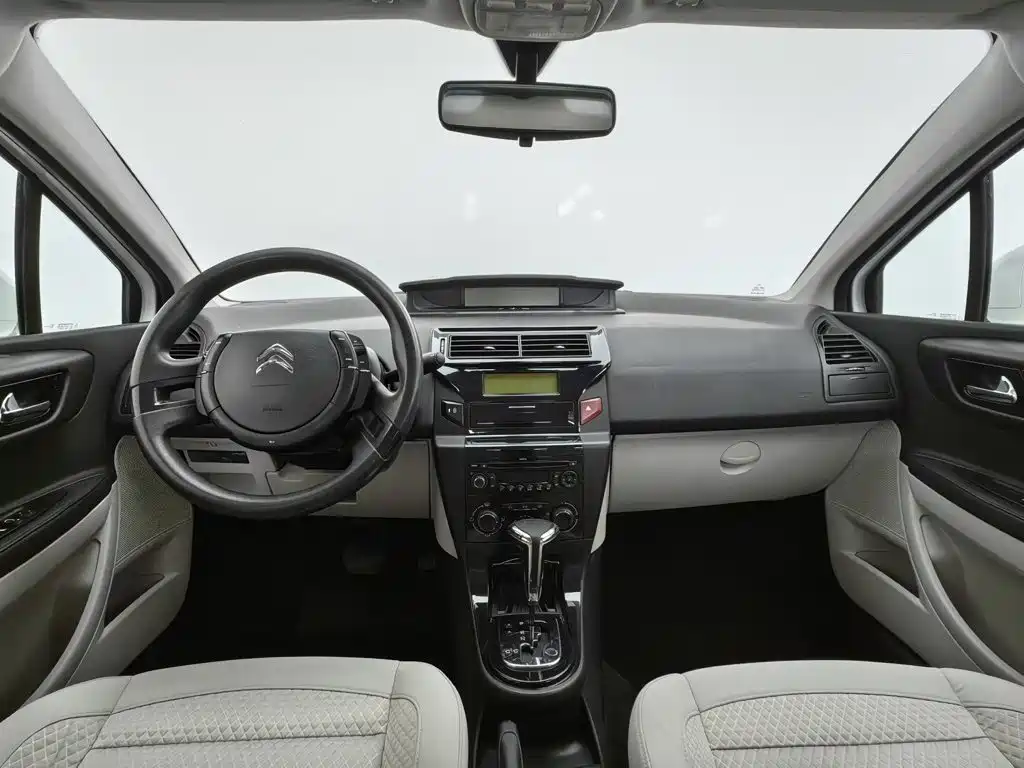 Citroen C-Quatre — миниатюра 5