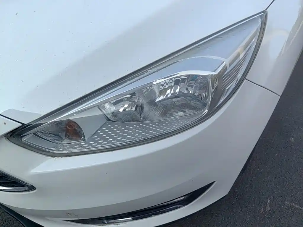 Ford Focus — миниатюра 24