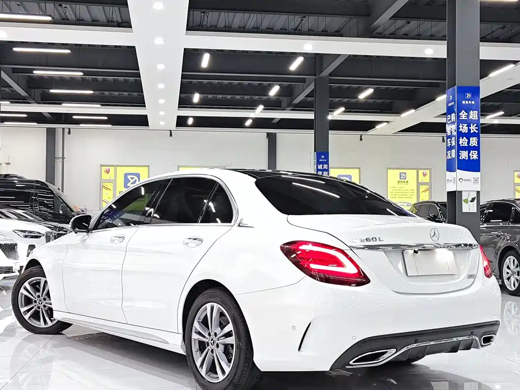 MERCEDES-BENZ C CLASS