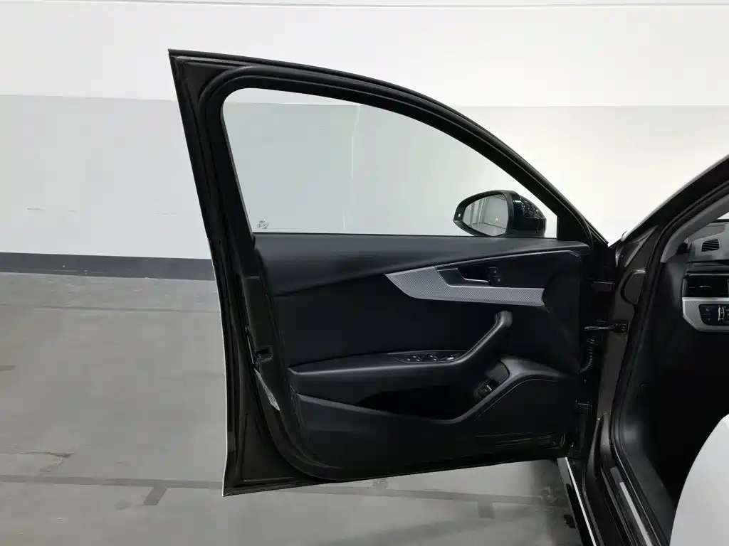 Audi A4L — миниатюра 8
