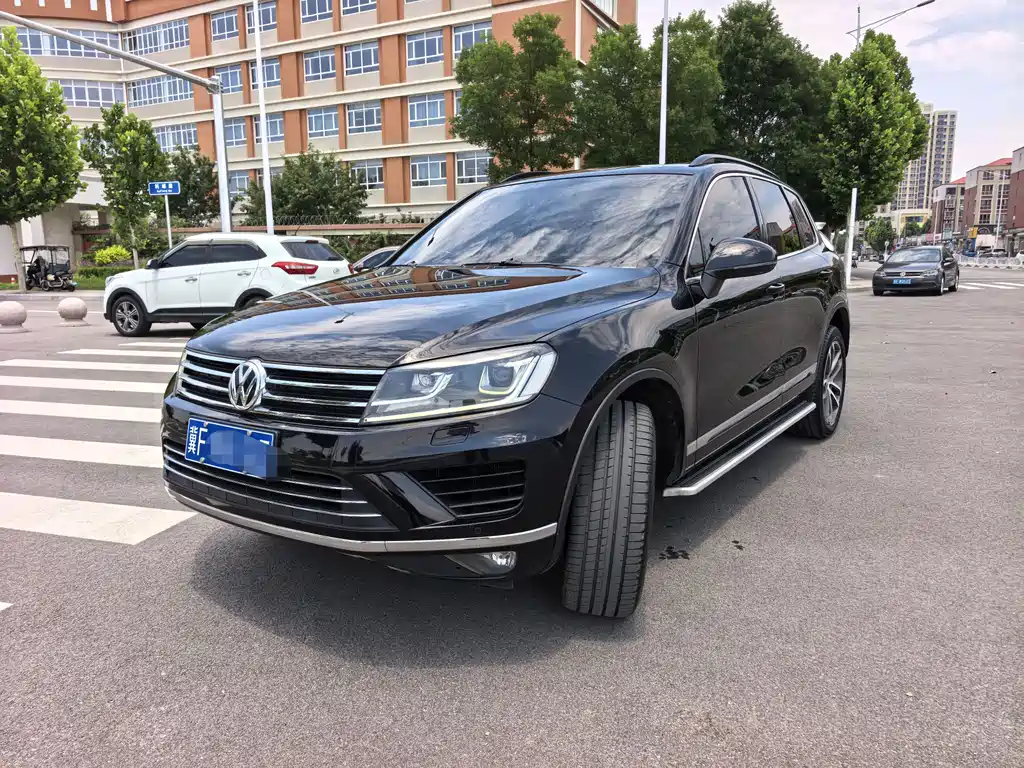 Volkswagen Touareg 2017 3.0TSI Cross Edition