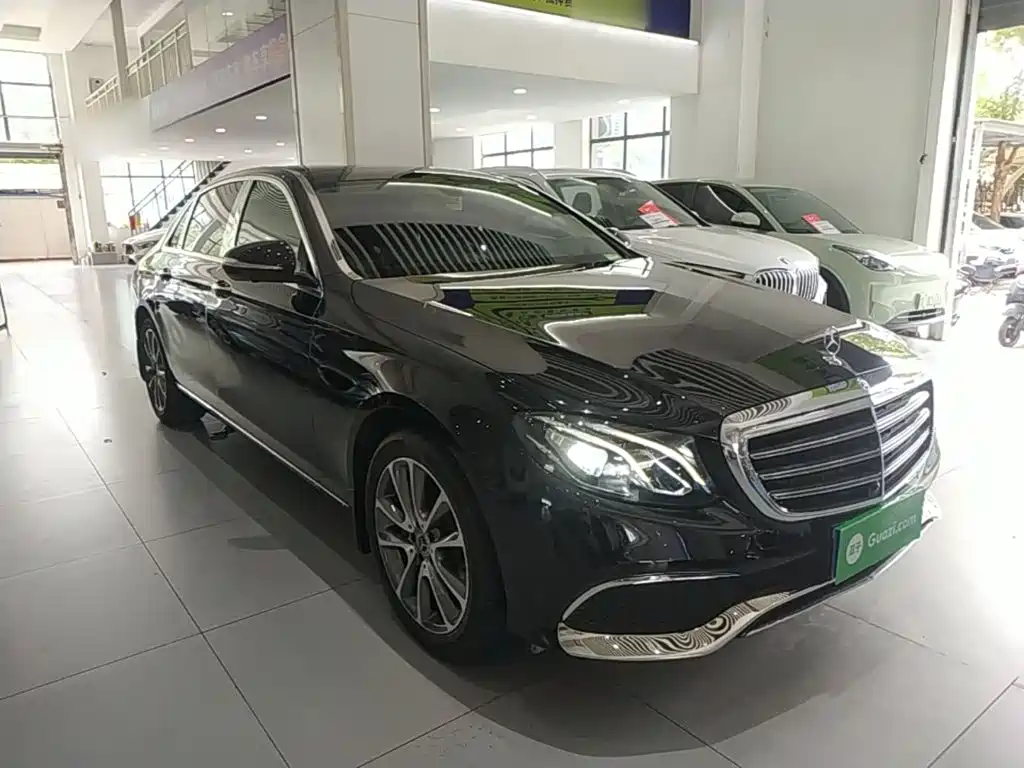Mercedes-Benz E-Class — миниатюра 22