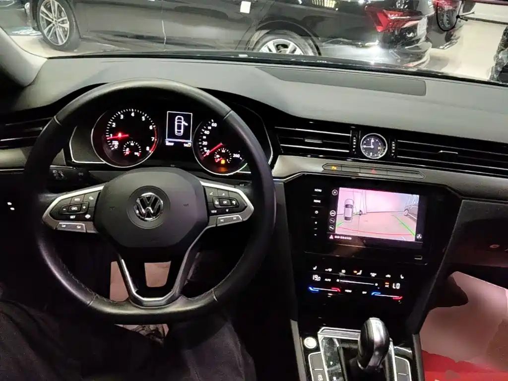 Volkswagen Magotan 2020 330TSI DSG Lead