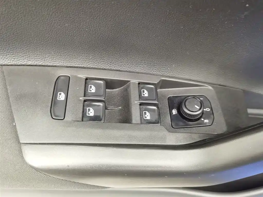 Volkswagen Polo 2019 Plus 1.5L AT