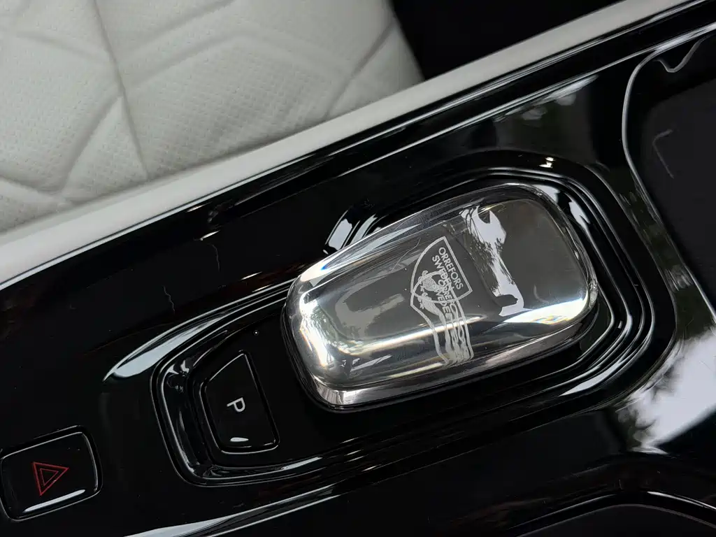 Volvo EM90 — миниатюра 25