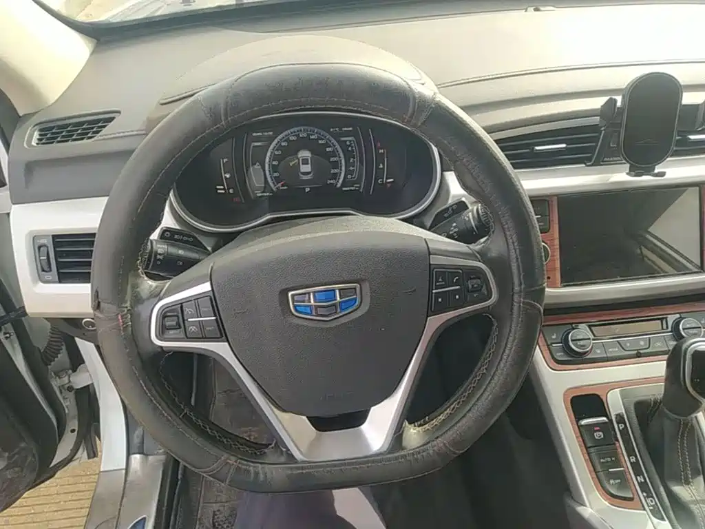 Geely Boyue — миниатюра 11