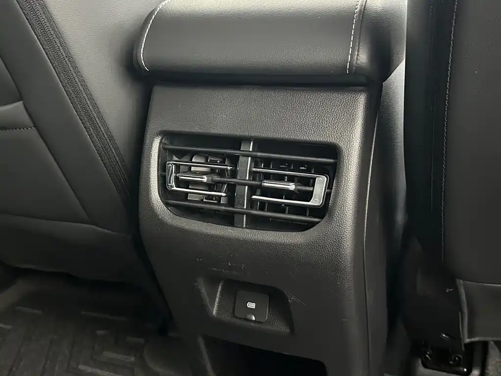Haval M6 — миниатюра 18