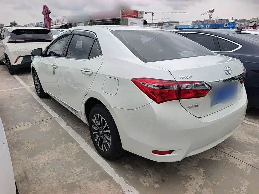 Toyota Corolla — миниатюра 5