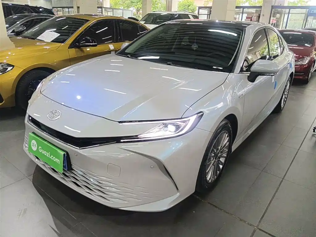 Toyota Camry 2024