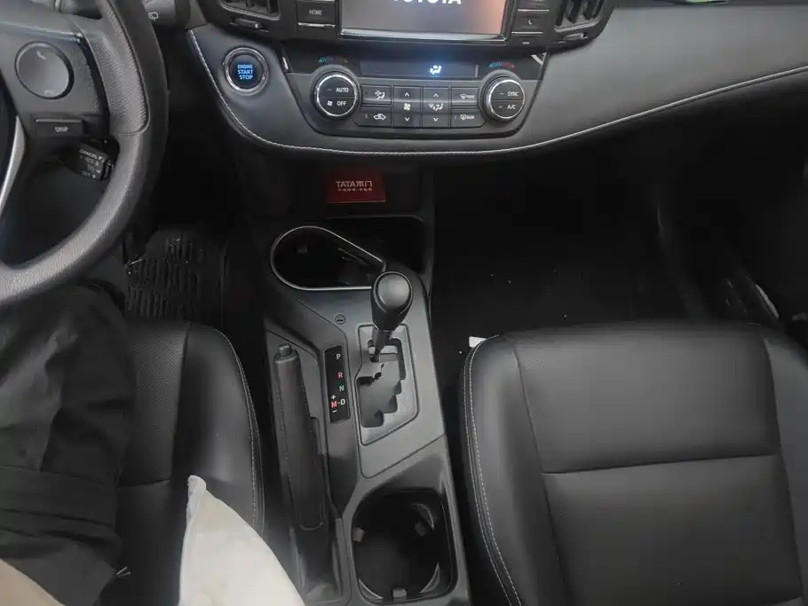 Toyota RAV4 — миниатюра 16