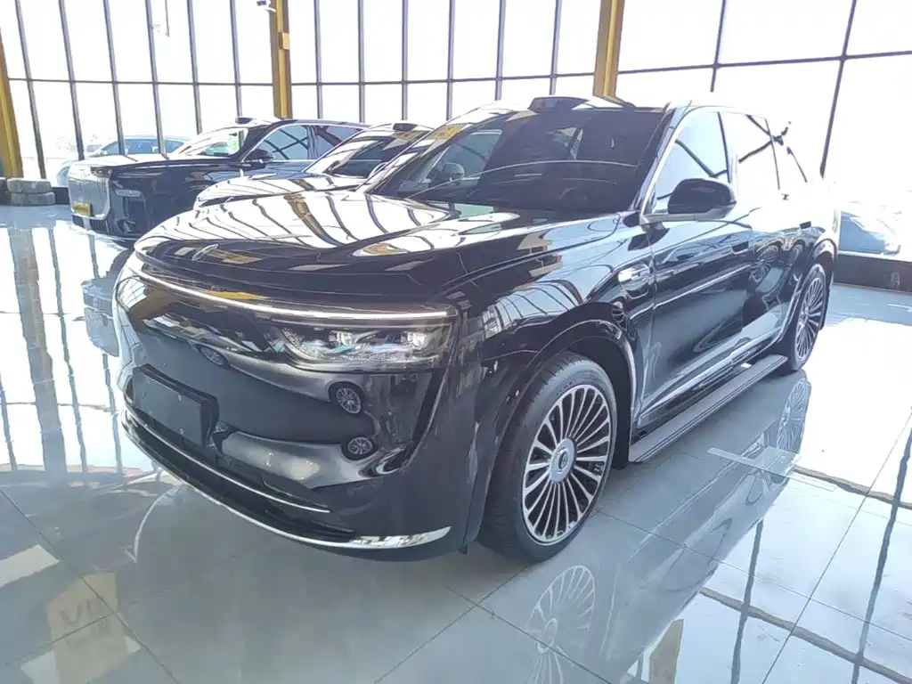 Aito M8 2025 Max+ 53.4kWh 5 мест (192 ）