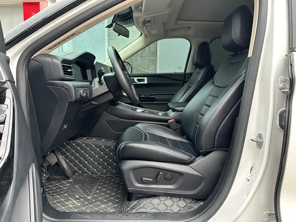 Ford Explorer — миниатюра 7