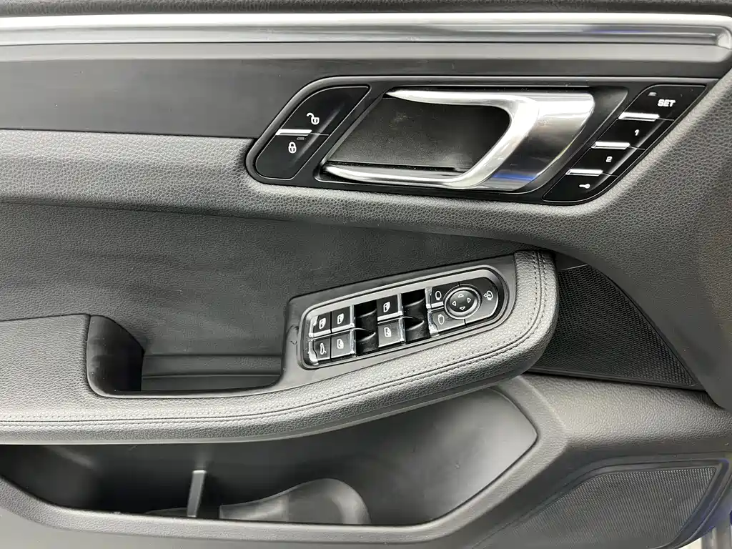 Porsche Macan 2016 Macan 2.0T