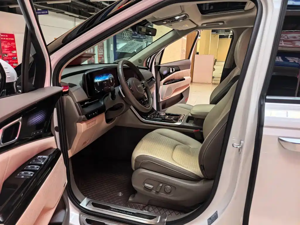 Kia Carnival — миниатюра 5