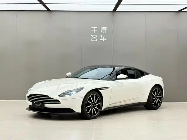 Aston Martin DB11