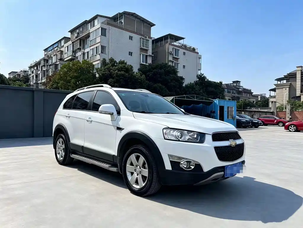 Chevrolet Captiva 2015 2.4L 7 мест