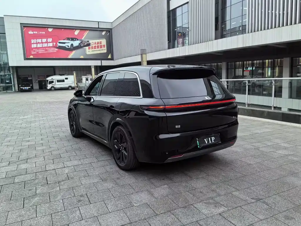 Li Auto L8 2023 Air
