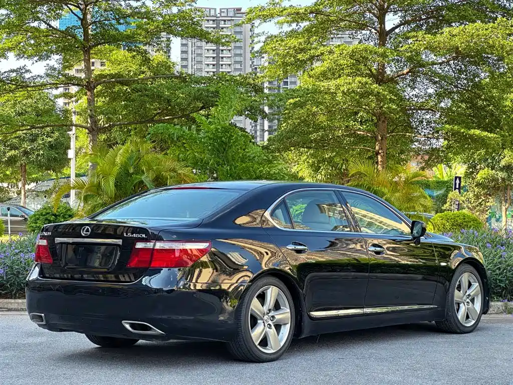 Lexus LS 2010 460L Luxury
