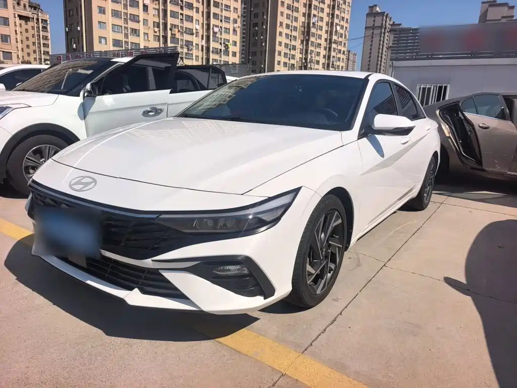 Hyundai Elantra — миниатюра 2