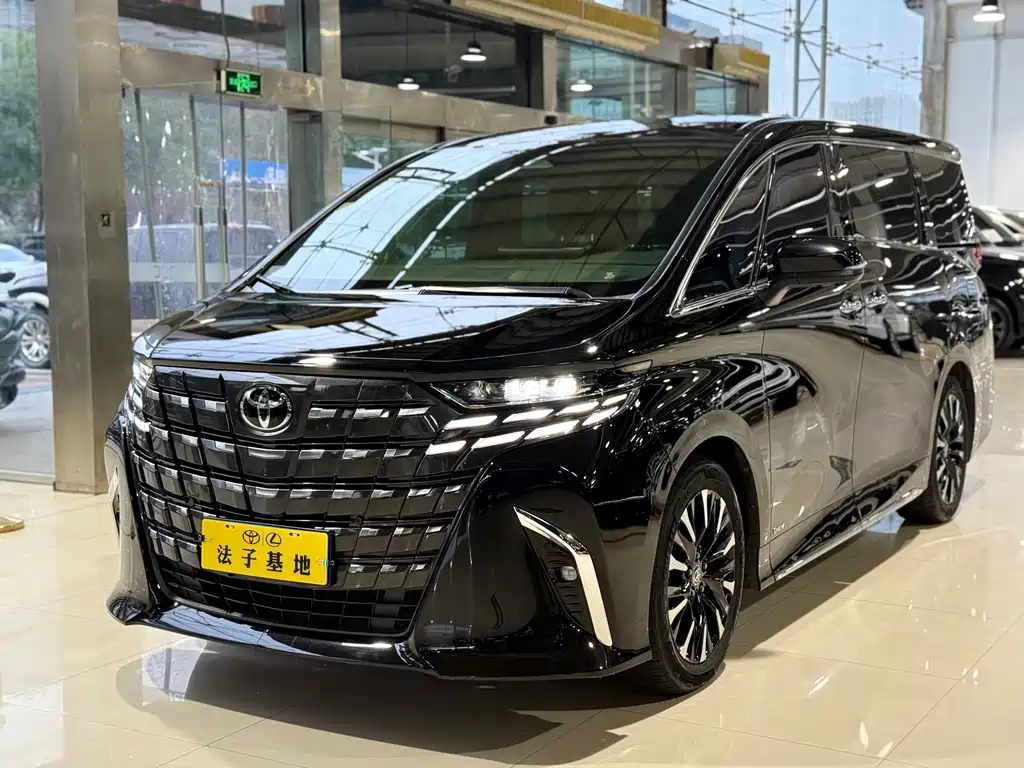 Toyota Alphard 2024 — фото 4
