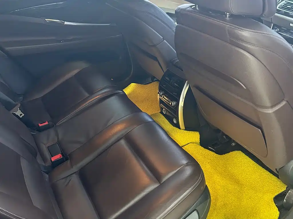 BMW 5 Series GT 5 GT 2014 528i Luxury