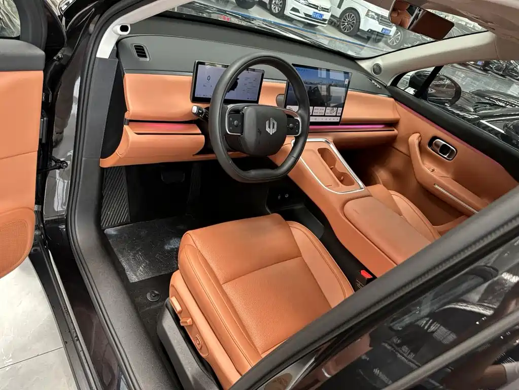 Leapmotor C16 2026 280 6 мест