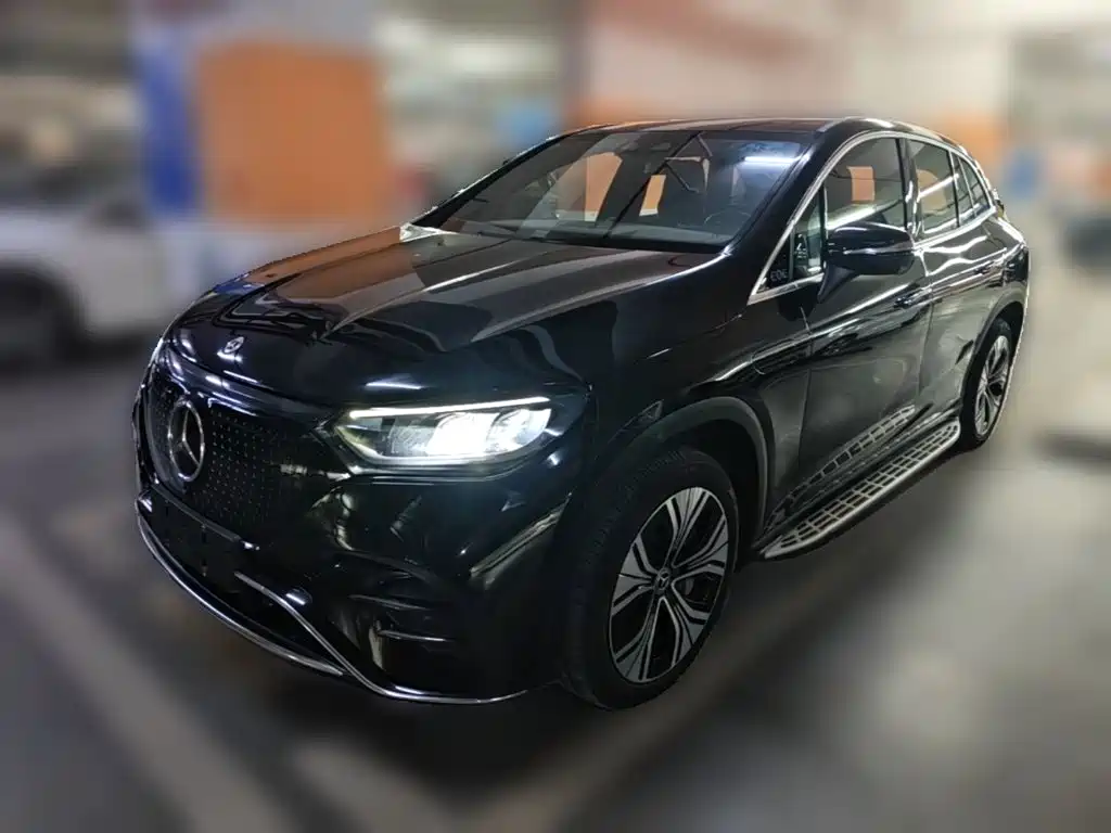 Mercedes-Benz EQE SUV — миниатюра 3