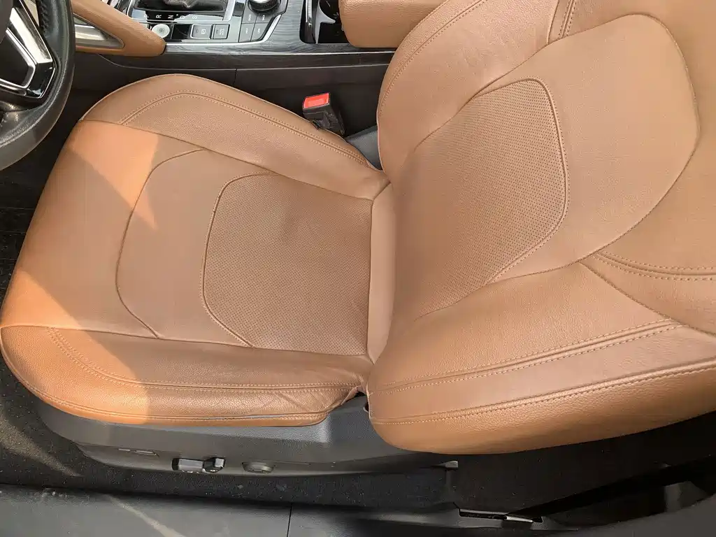 Borgward BX7 — миниатюра 23
