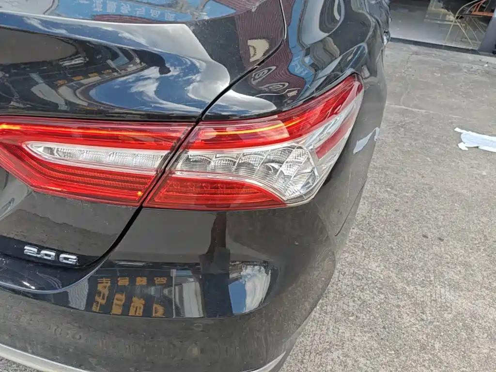 Toyota Camry 2023 2.0G Luxury