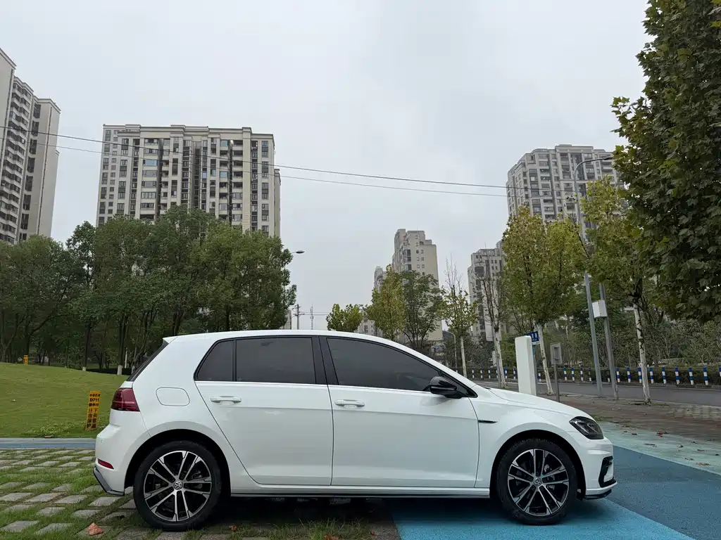 Volkswagen Golf — миниатюра 7