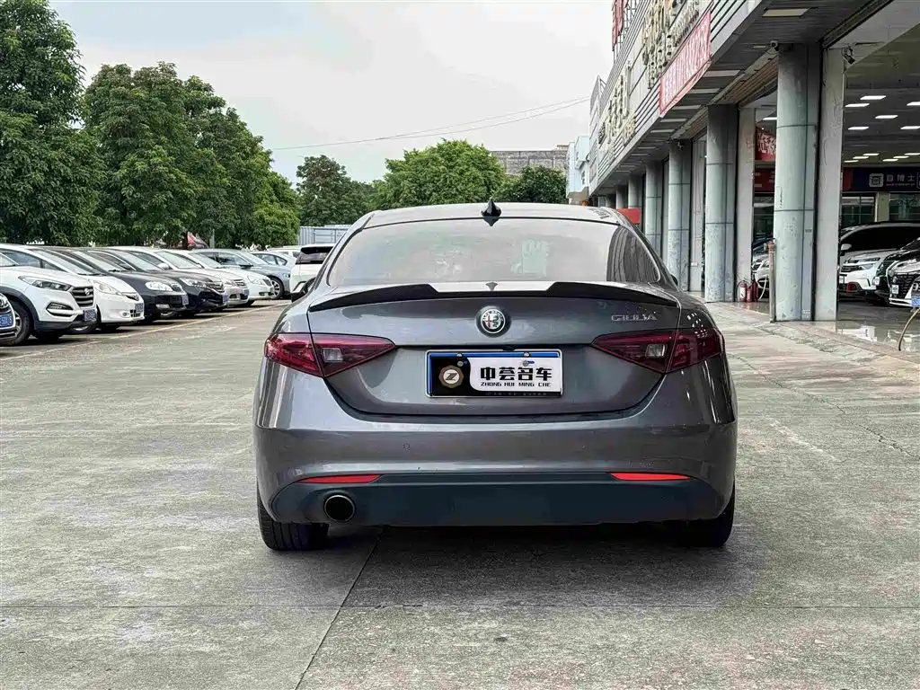 Alfa Romeo Giulia — миниатюра 6