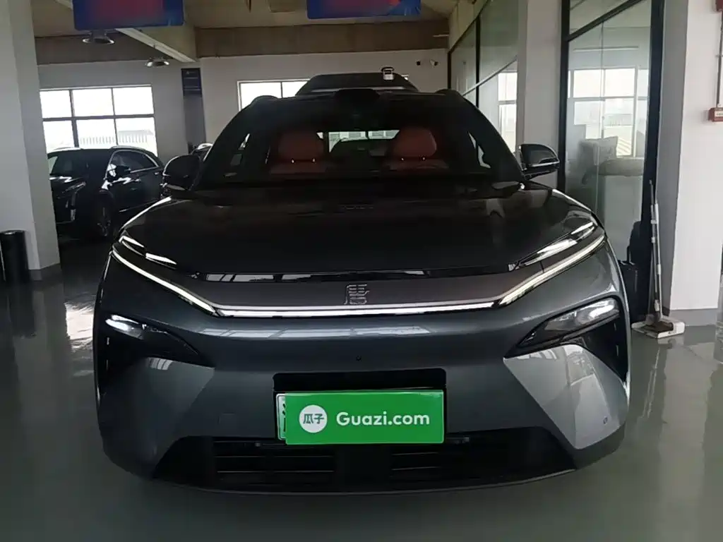 BYD Tang L L 2025 DM 175KM