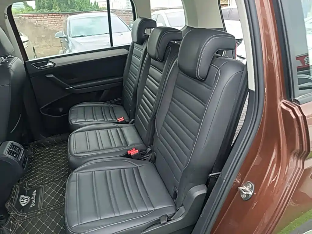 Volkswagen Touran — миниатюра 17
