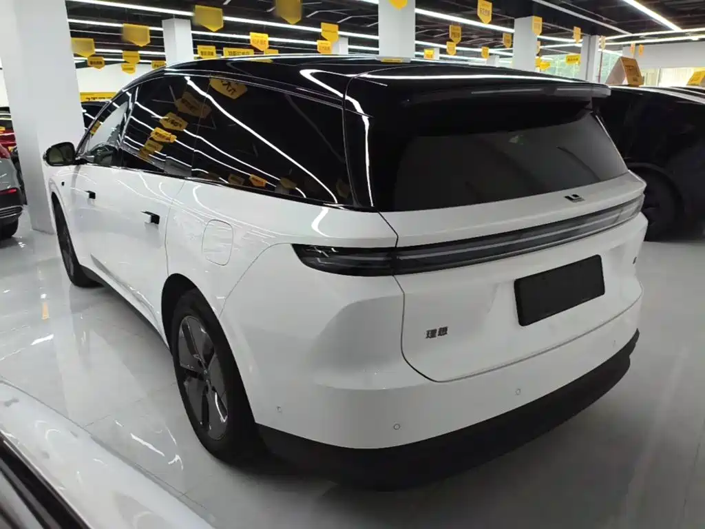 Li Auto i8 2025 Standard