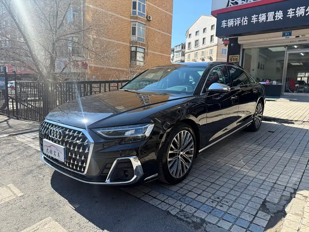 Audi A8 2022