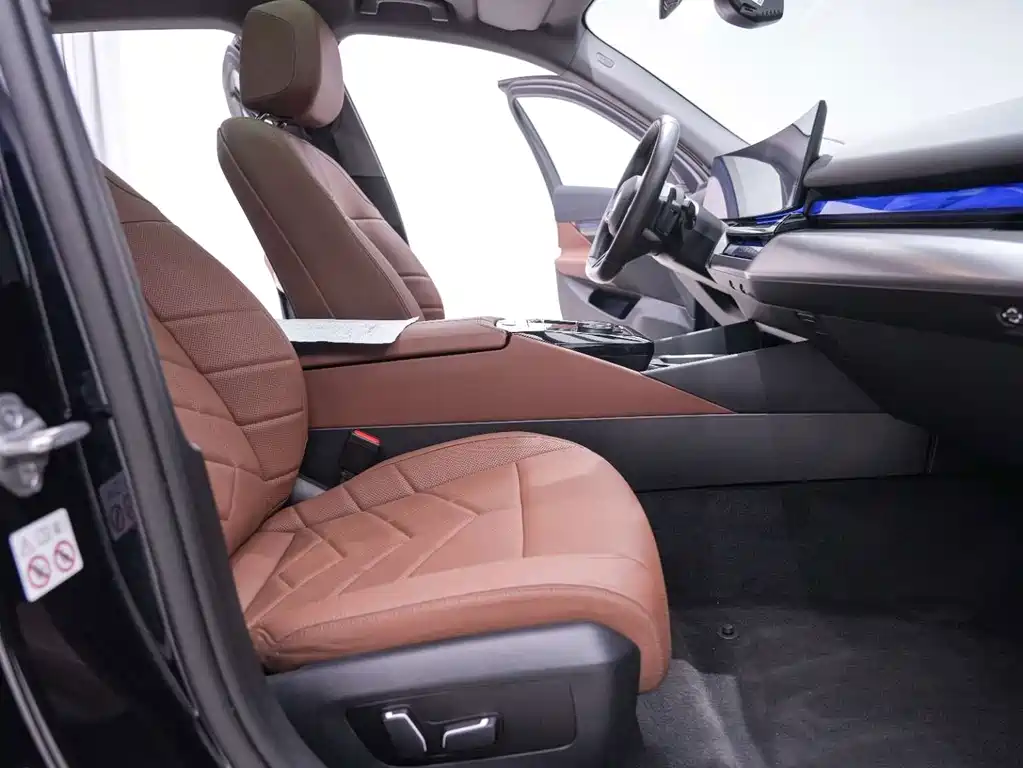 BMW 5 Series — миниатюра 26