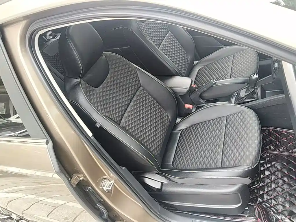 Skoda Kamiq — миниатюра 25