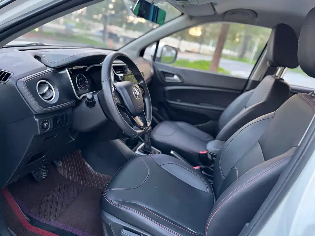 Brilliance V3 2016 1.5L AT Comfort