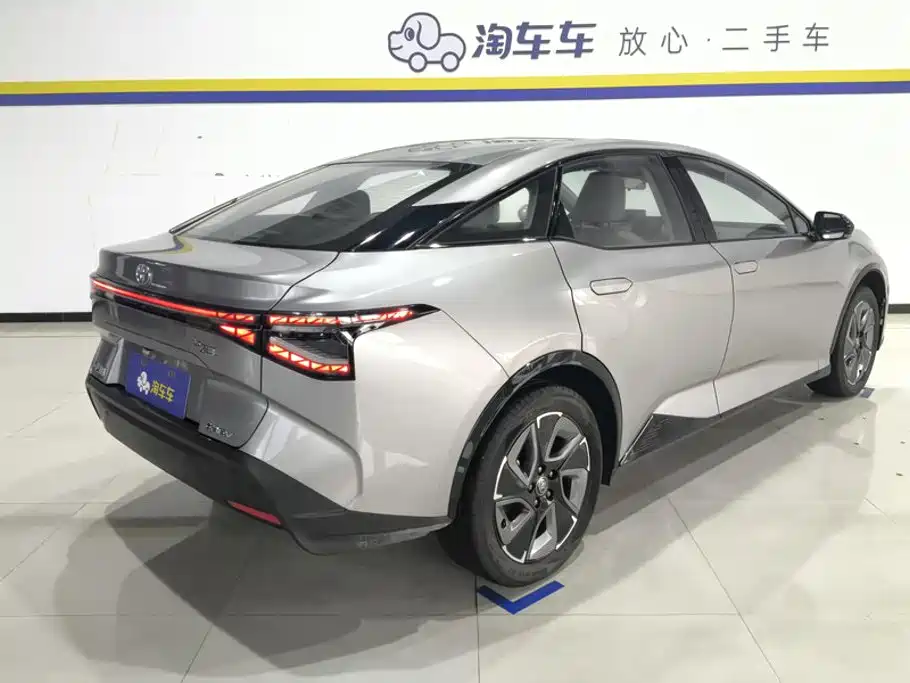 Toyota bZ3 — миниатюра 3
