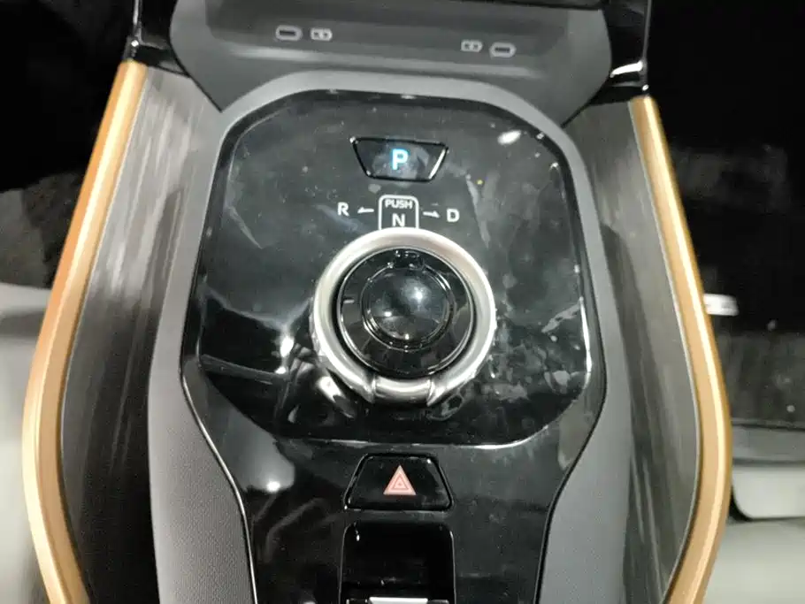 Toyota bZ3 — миниатюра 16