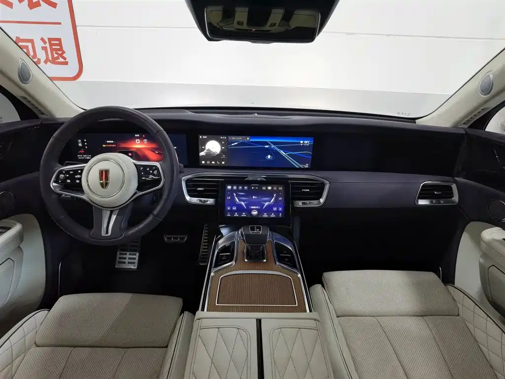 Hongqi E-HS9 2021 510km мест