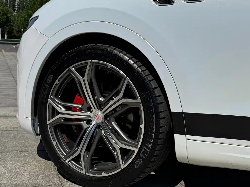 Maserati Levante — миниатюра 5