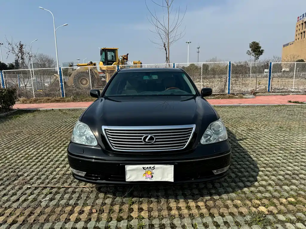 Lexus LS 2004 430