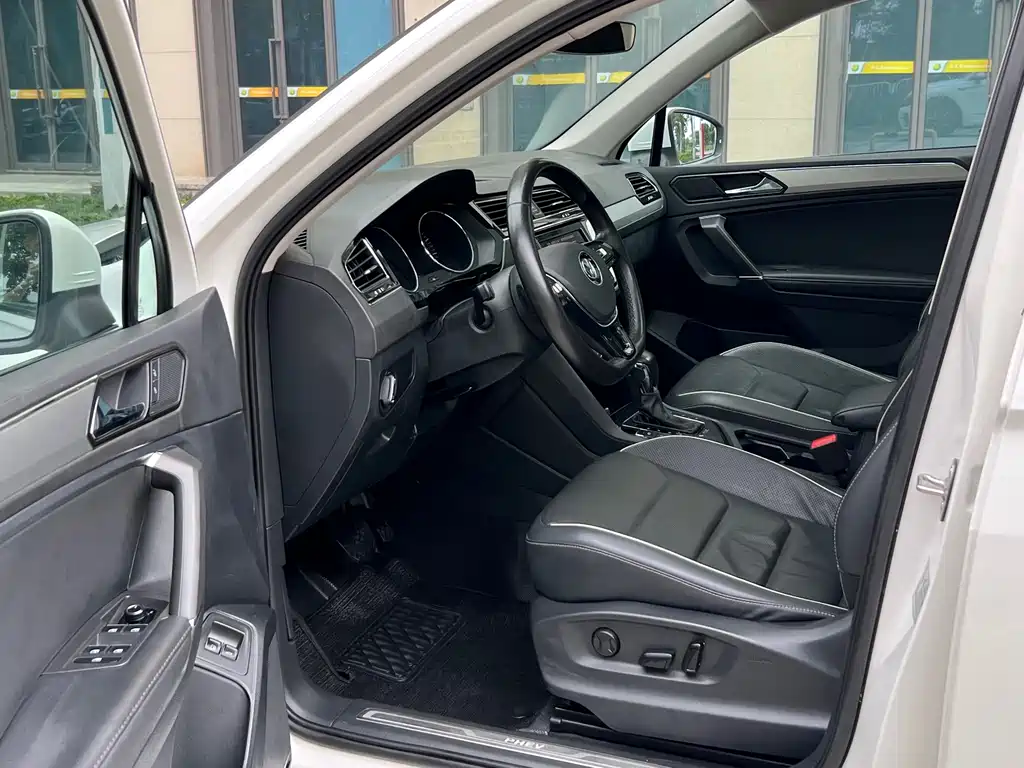 VOLKSWAGEN TIGUAN L NEW ENERGY