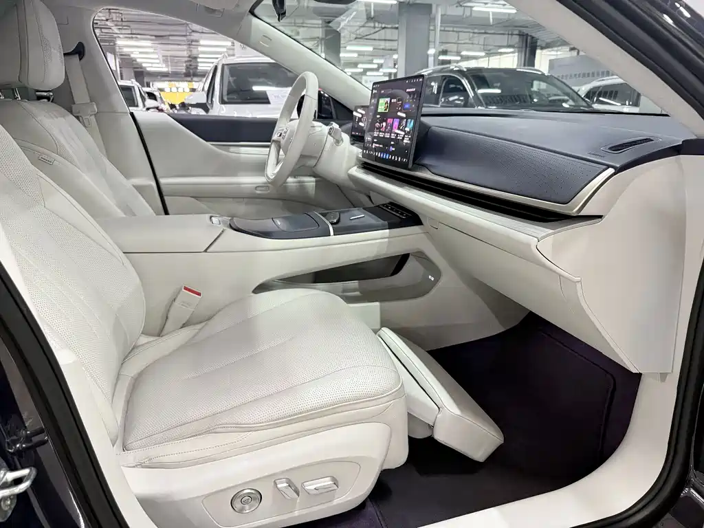 Buick Electra L7 — миниатюра 10
