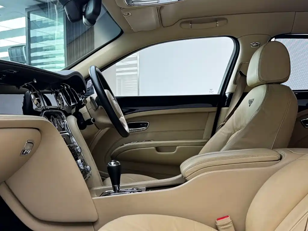 Bentley Mulsanne — миниатюра 5
