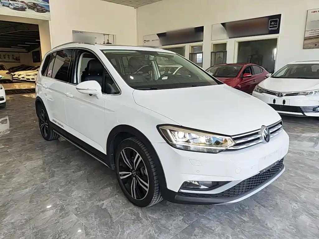 Volkswagen Touran — миниатюра 4